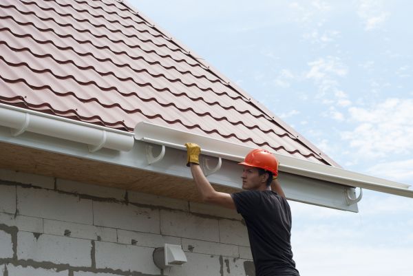 Cost of Rain Gutter Repair in Schaumburg